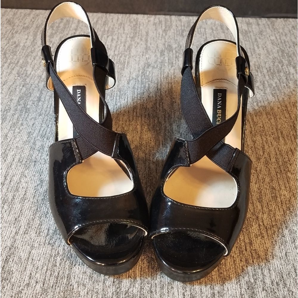 Dana Buchman Size 7 Black Patent Leather Peep Toe Slingback Heels